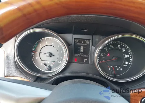 2013 Jeep Grand Cherokee Overland z USA, uszkodzony, nr VIN 1C4RJECG4DC588189